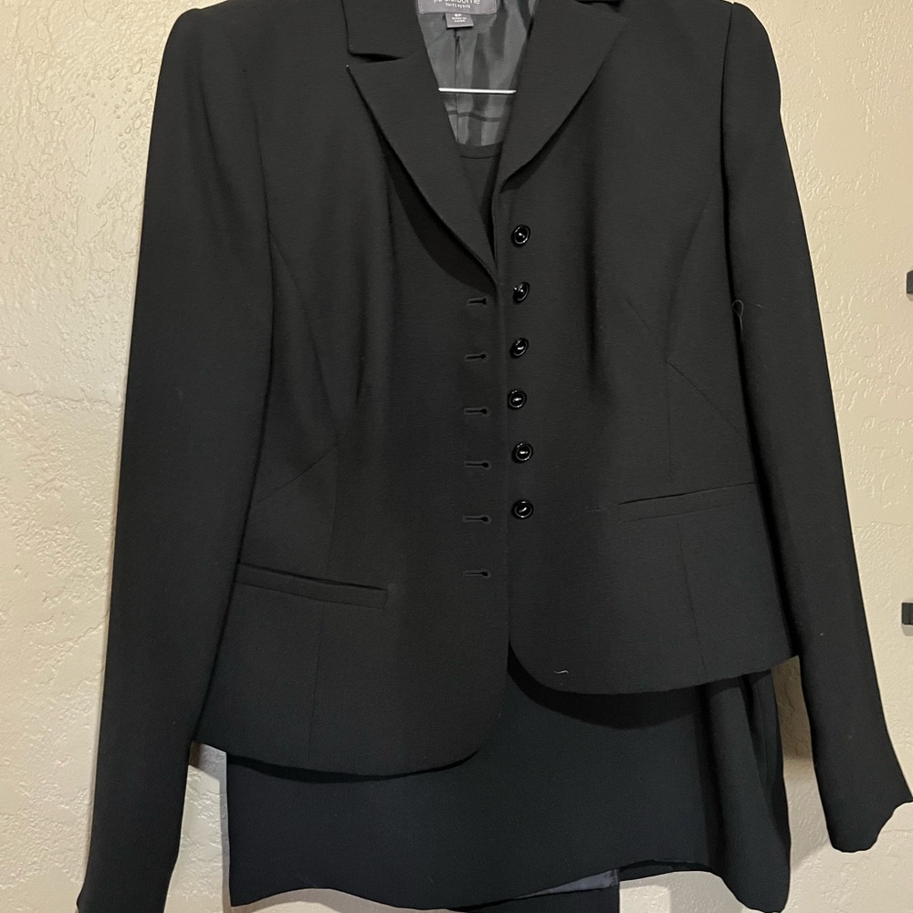 Suit skirt set